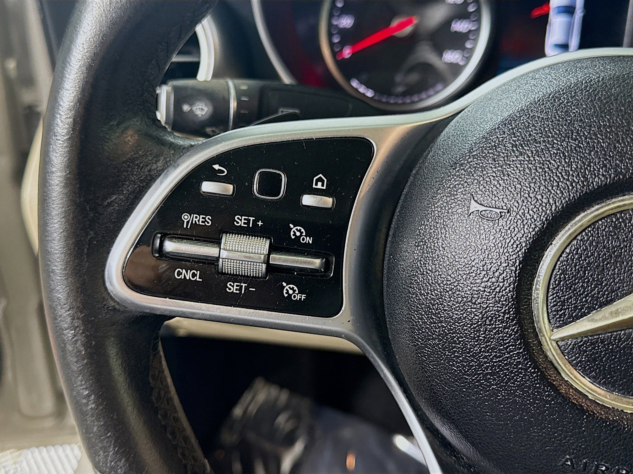 Used 2019 Mercedes-Benz C 300 Sedan image 14