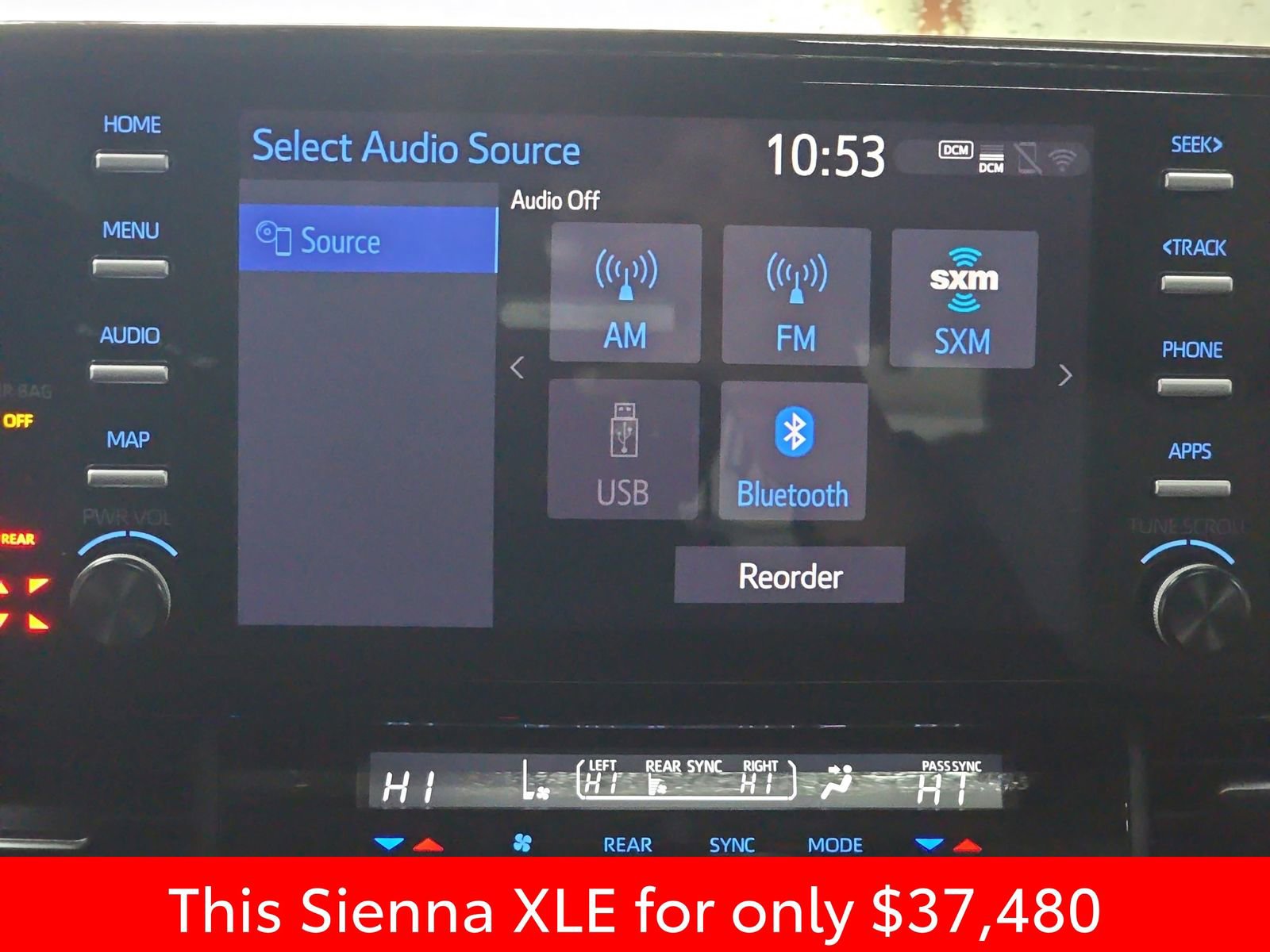 Used 2024 Toyota Sienna XLE image 31