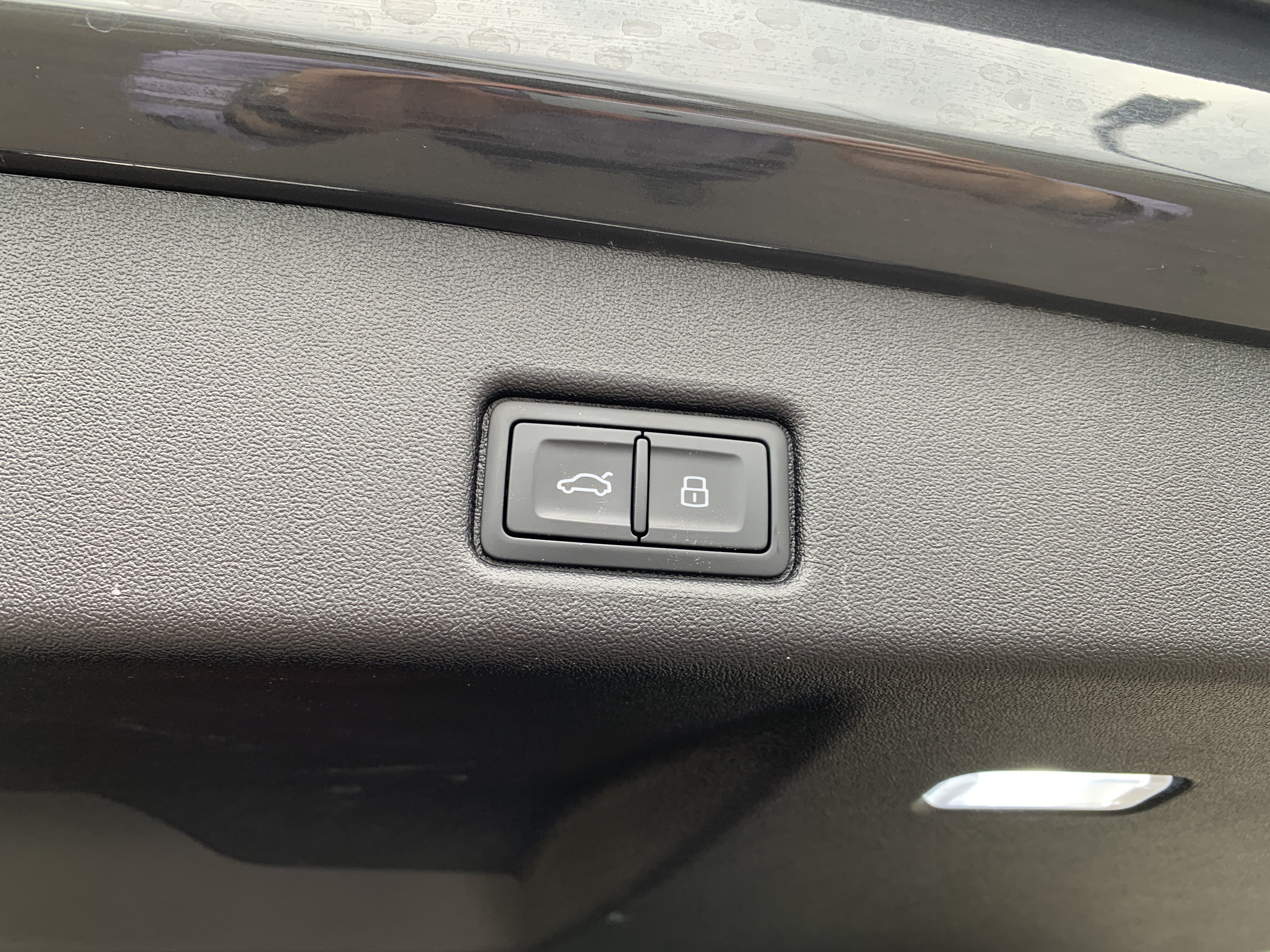 Certified 2025 Audi Q5 Premium w/ Convenience Package AWD/4WD image 23