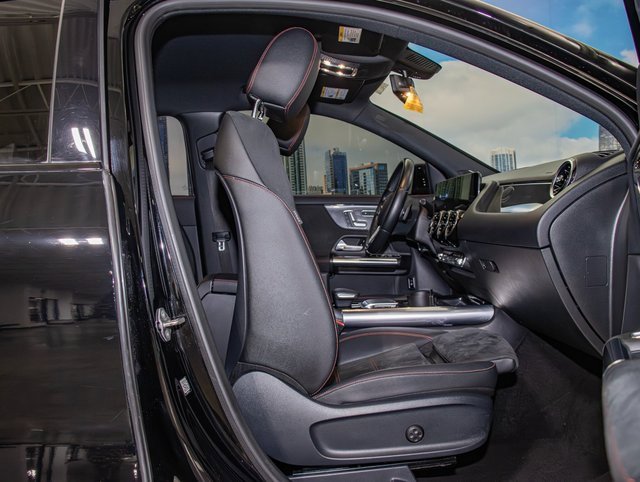 Certified 2021 Mercedes-Benz GLA 250 4MATIC image 21