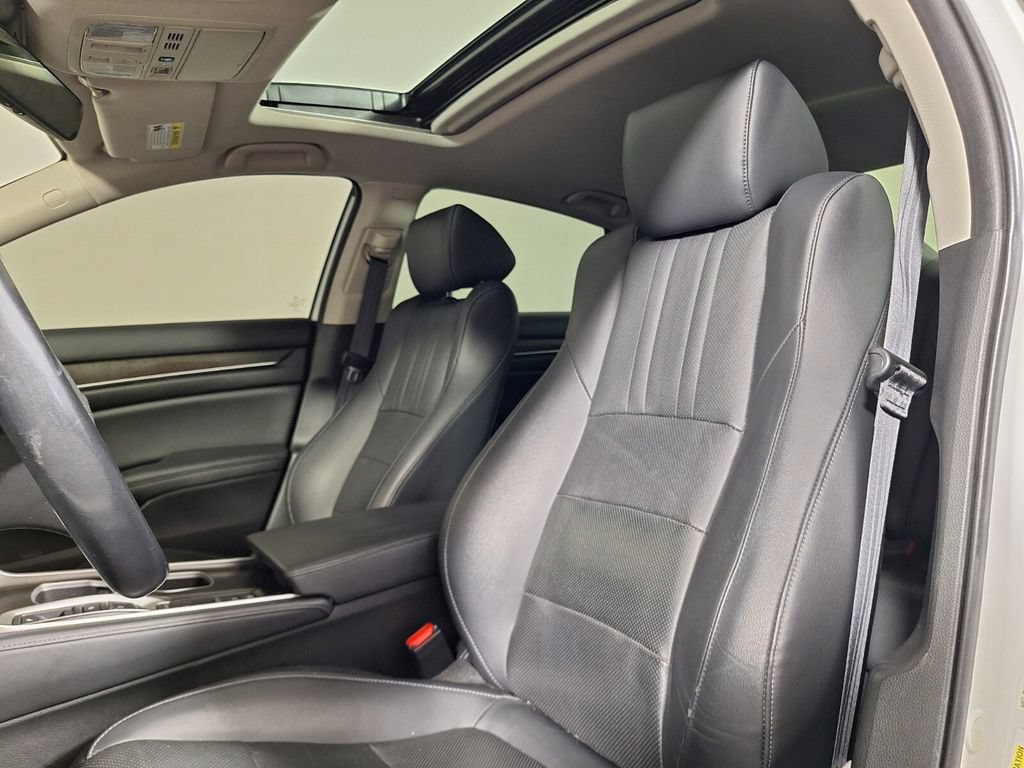 Used 2022 Honda Accord Touring image 24