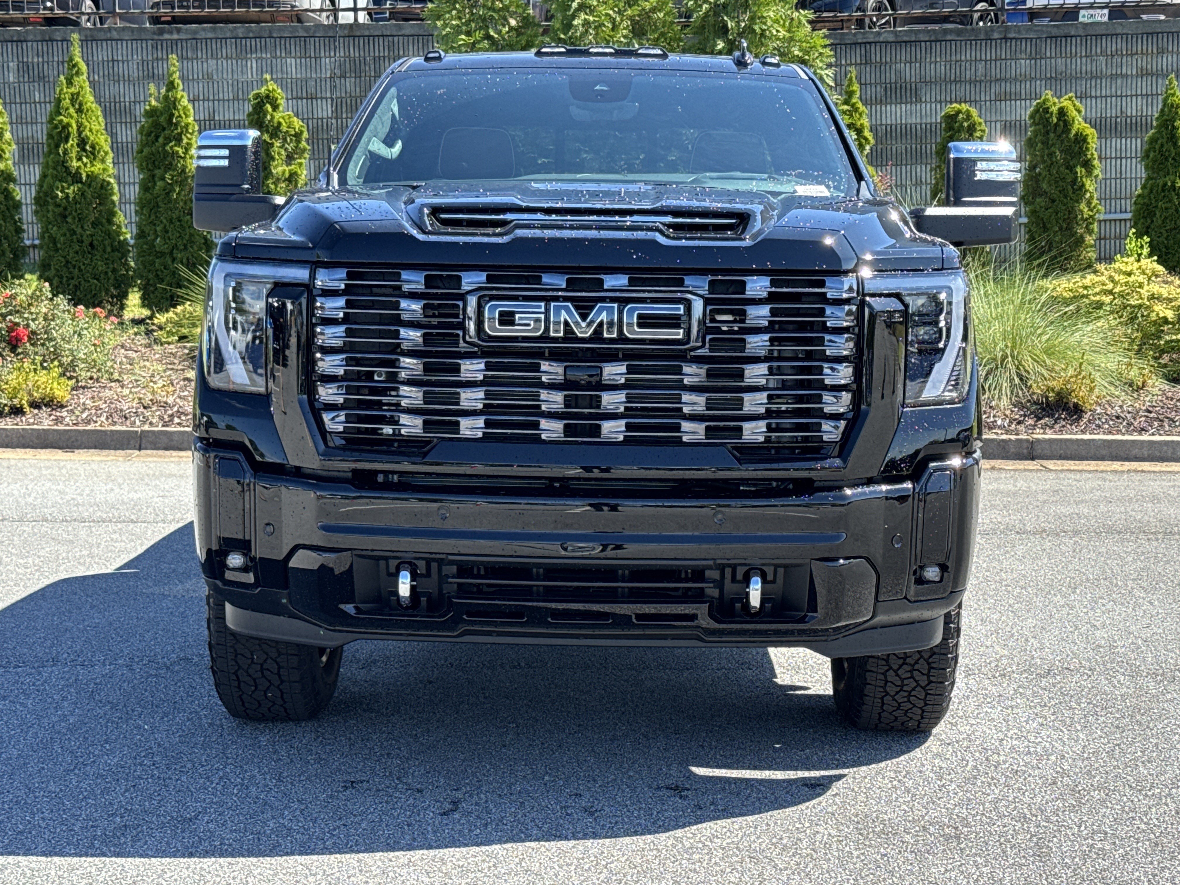 New 2026 GMC Sierra 2500 Denali Ultimate AWD/4WD image 3