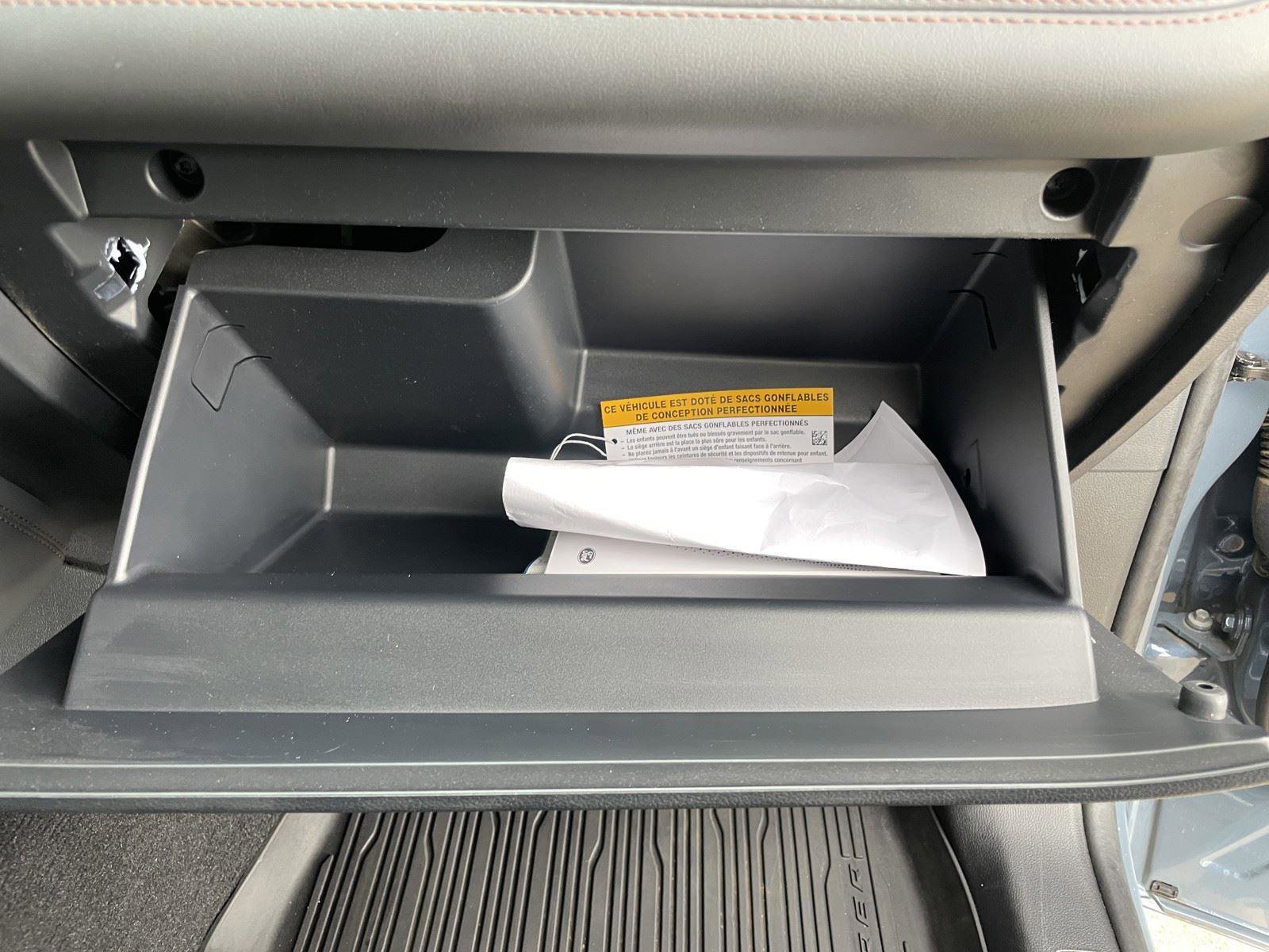 Used 2025 Ford Explorer Active w/ Active Comfort Package image 46