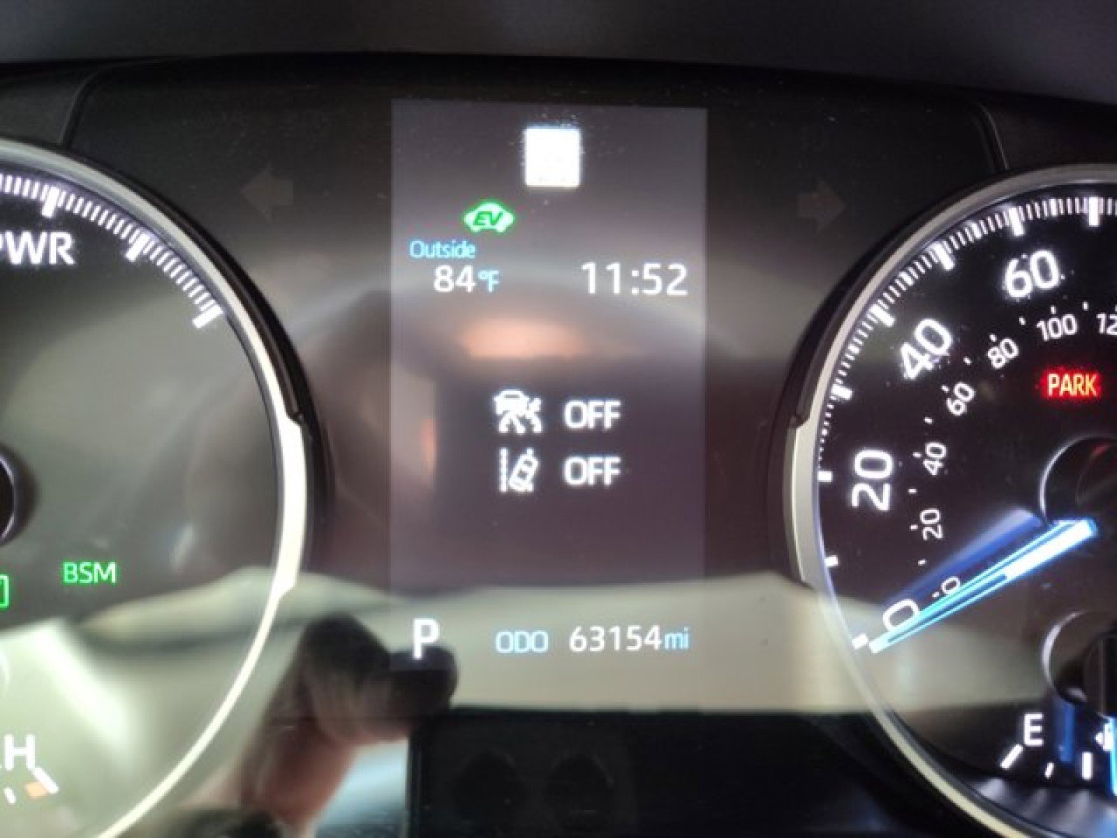 Used 2021 Toyota RAV4 XLE Premium image 23