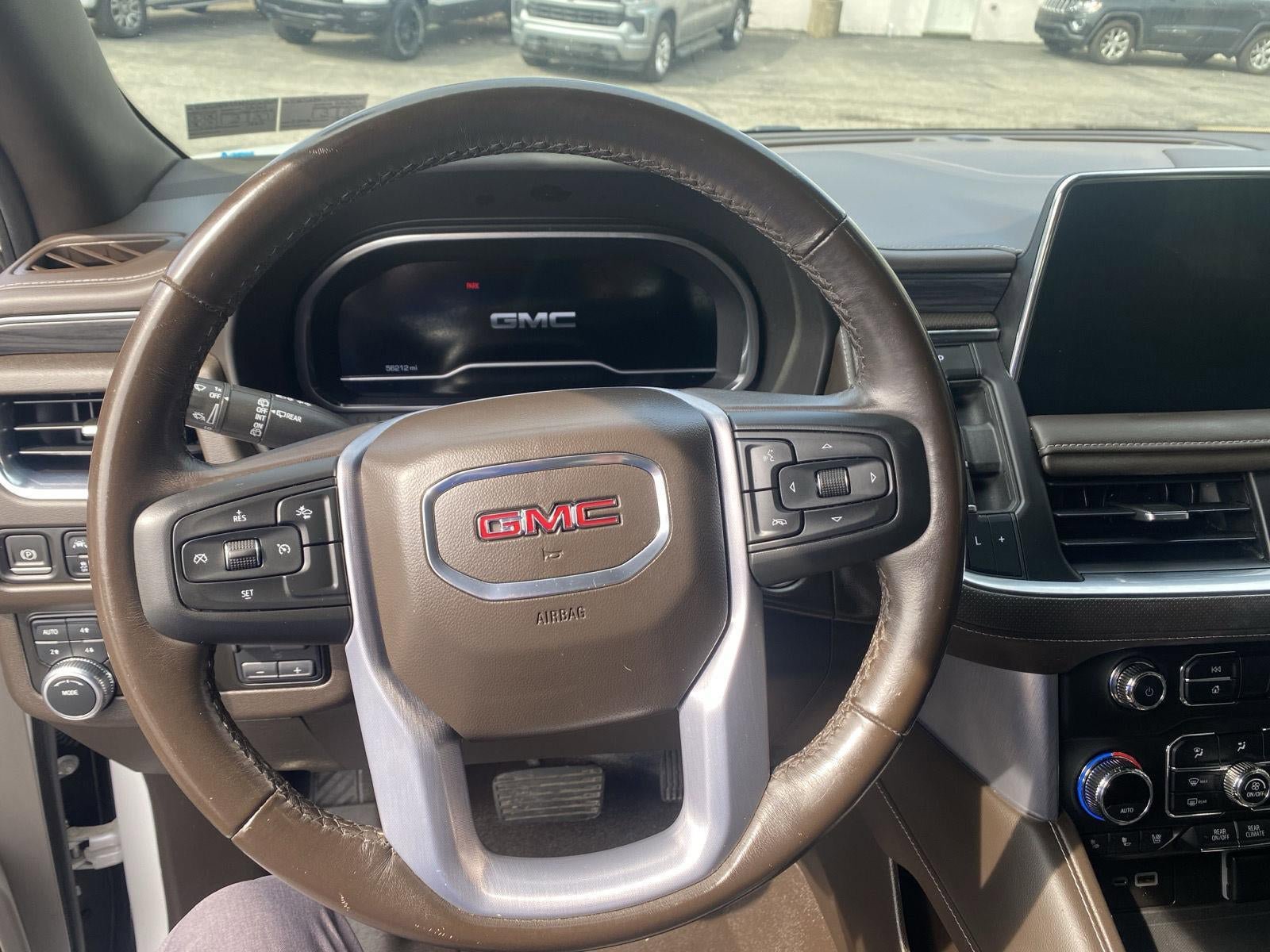 Certified 2022 GMC Yukon SLT w/ Max Trailering Package AWD/4WD image 43