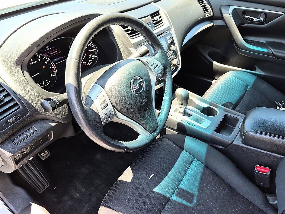 Used 2017 Nissan Altima 2.5 SV FWD image 16