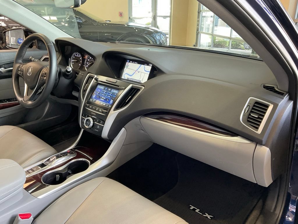 Certified 2017 Acura TLX V6 SH-AWD w/ Advance Package image 20