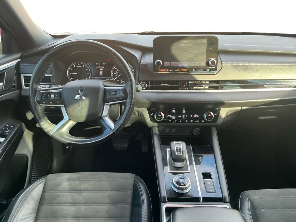 Used 2022 Mitsubishi Outlander SEL Black Edition image 12