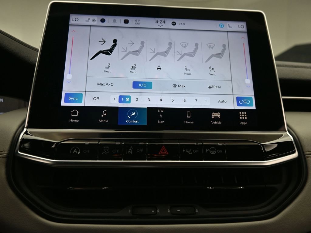 Used 2025 Jeep Compass Limited w/ Elite Group image 15