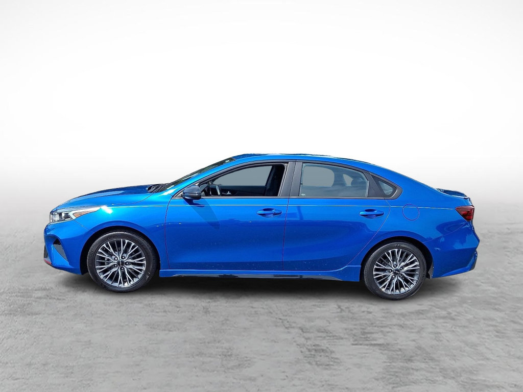 Used 2022 Kia Forte GT-Line w/ GT-Line Premium Package FWD image 2