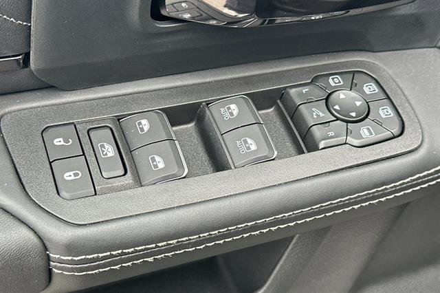 New 2026 RAM 3500 Limited image 13
