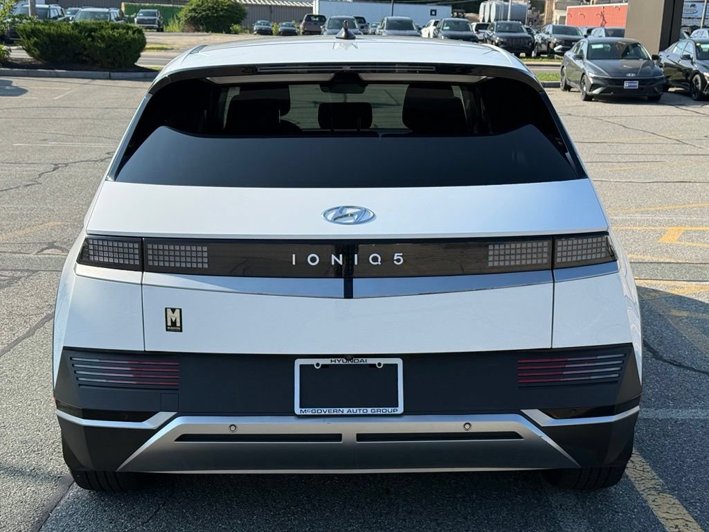 Used 2022 Hyundai Ioniq 5 SE RWD image 5