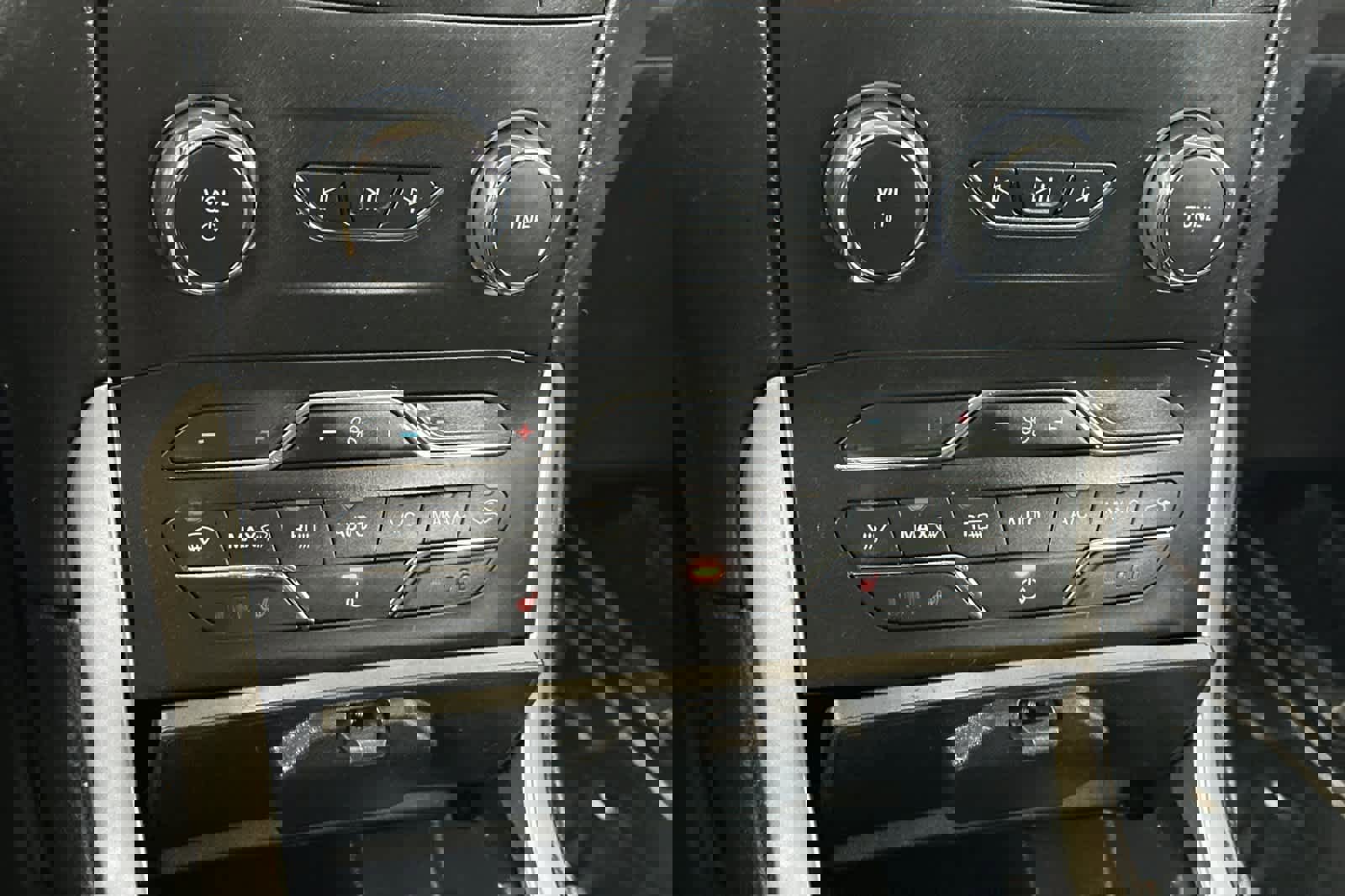 Used 2019 Ford Edge SEL w/ Equipment Group 201A image 23