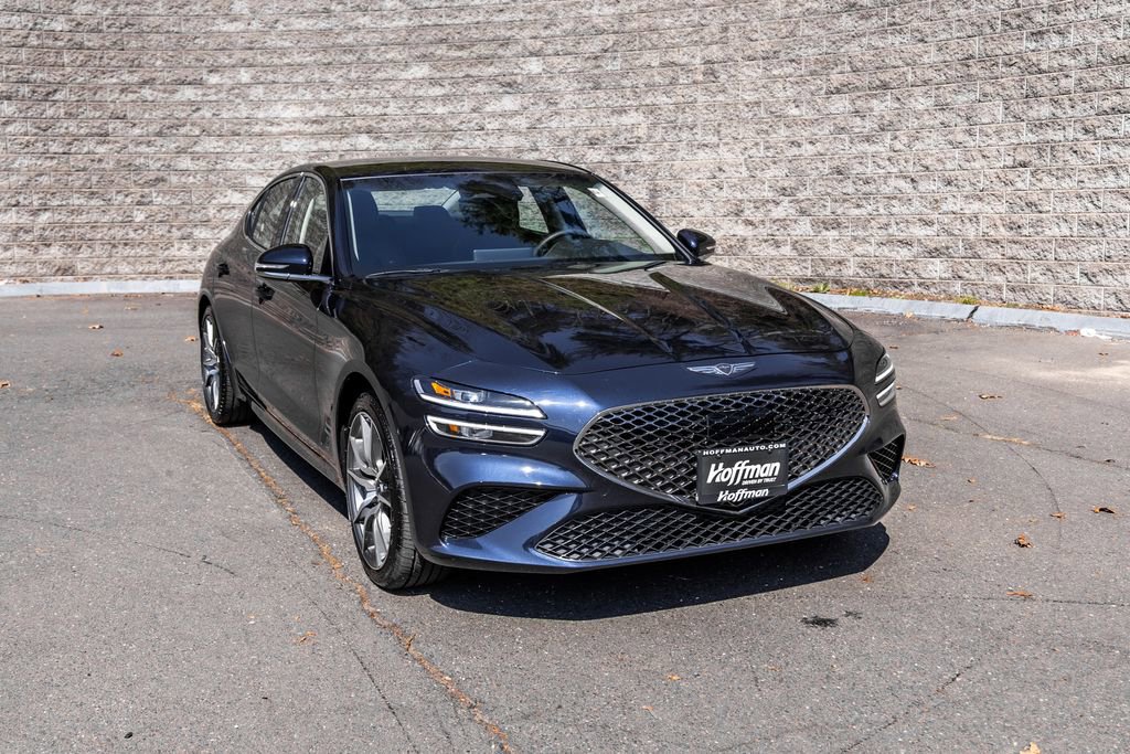 Used 2026 Genesis G70 2.5T image 1
