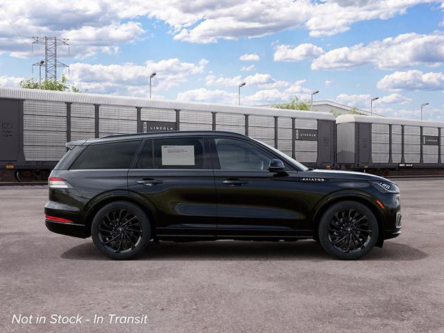 New 2027 Lincoln Aviator Reserve w/ Jet Appearance Package AWD/4WD image 5