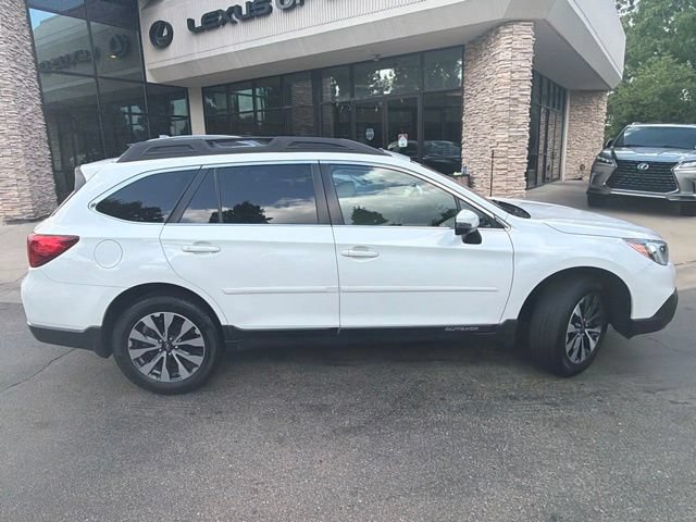 Used 2017 Subaru Outback 2.5i Limited AWD/4WD image 8