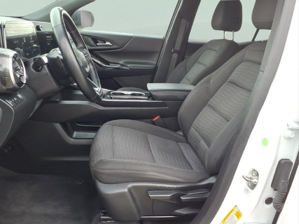 Used 2025 Chevrolet Equinox LT w/ Midnight Edition FWD image 13