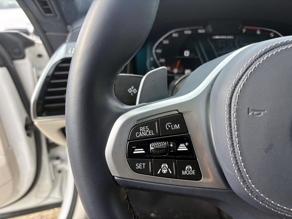 Used 2022 BMW M850i Gran Coupe xDrive image 17