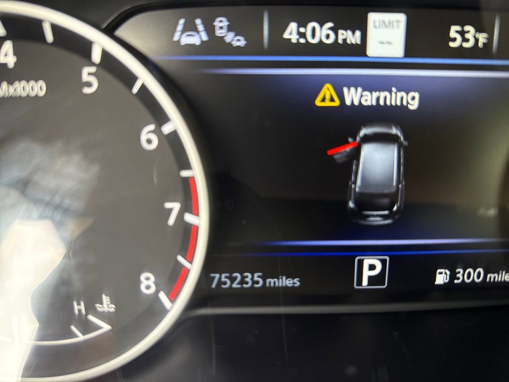 Used 2021 Nissan Murano Platinum w/ Cargo Package image 22