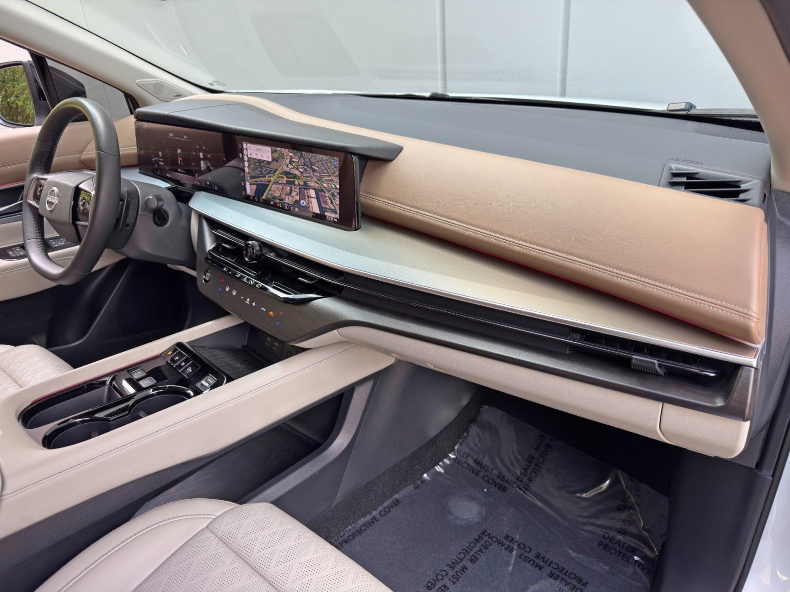 Used 2025 Nissan Murano Platinum w/ Cargo Package AWD/4WD image 14