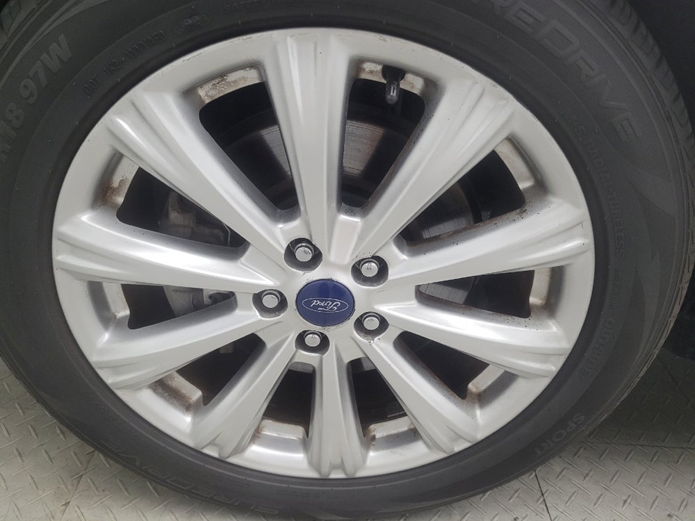 Used 2017 Ford Escape Titanium FWD image 31
