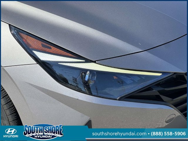 Certified 2021 Hyundai Elantra SEL FWD image 11