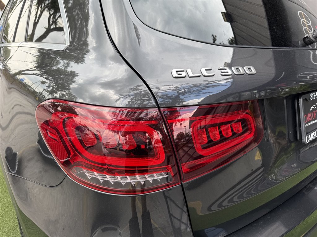 Used 2021 Mercedes-Benz GLC 300 image 11