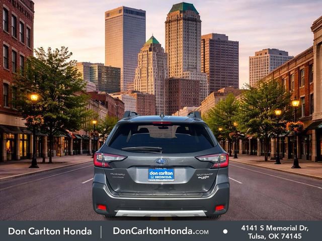 Used 2025 Subaru Outback Limited image 5