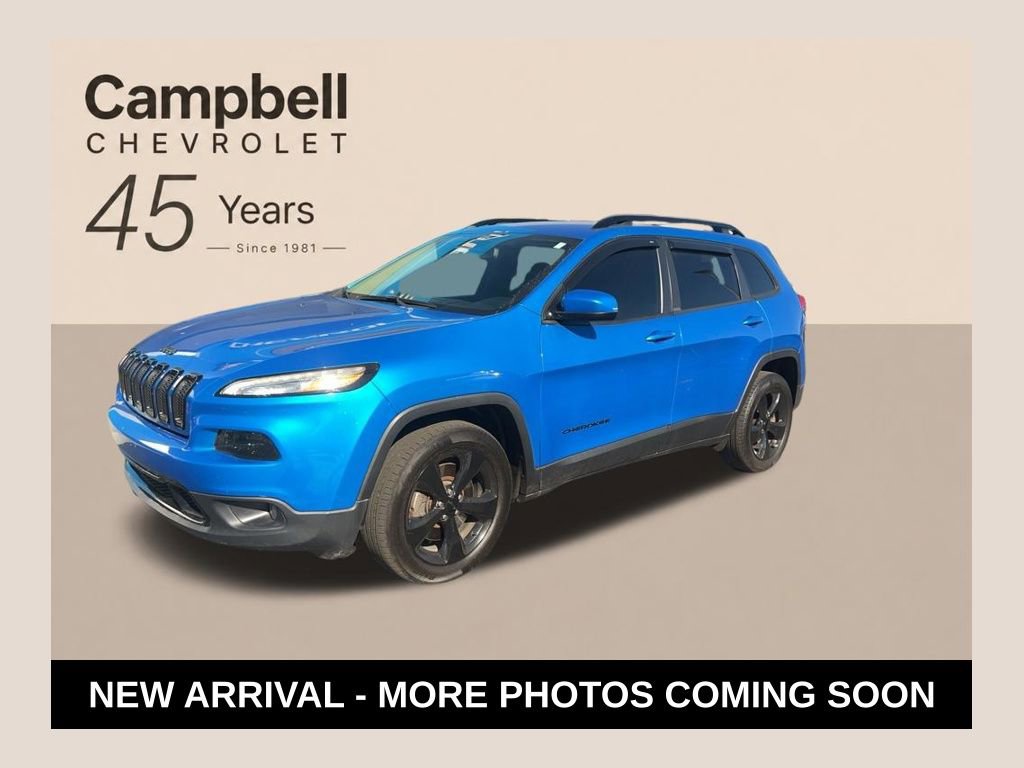 Used 2018 Jeep Cherokee Latitude w/ Altitude Package FWD image 1