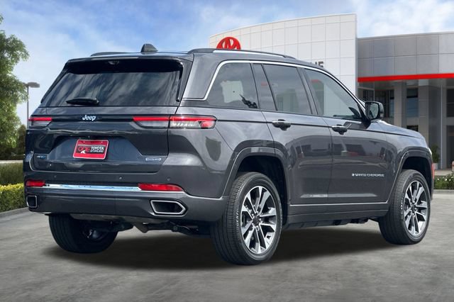 Used 2023 Jeep Grand Cherokee Overland w/ Advanced Protech Group III AWD/4WD image 4