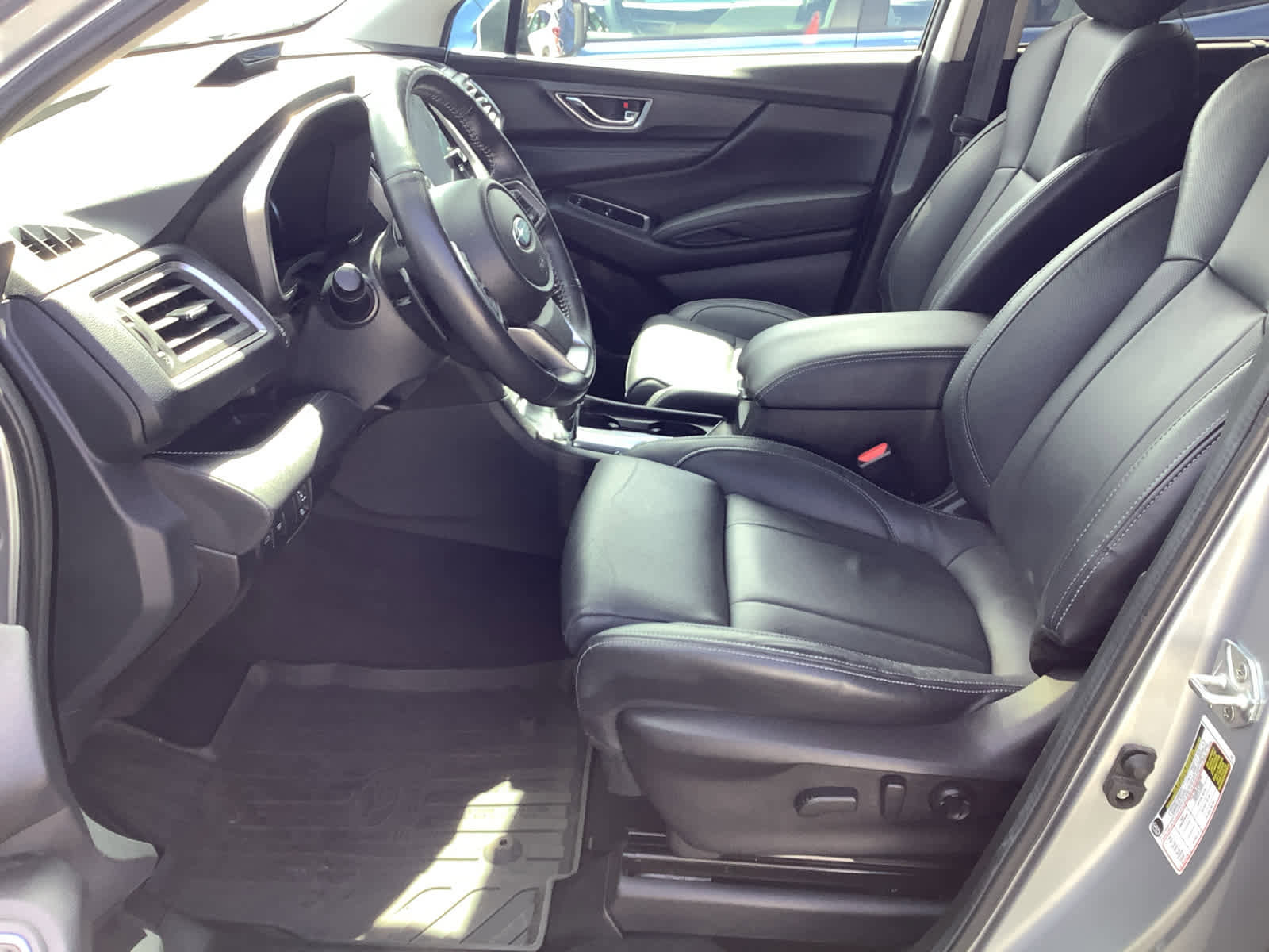 Used 2023 Subaru Ascent Limited w/ Technology Package image 6