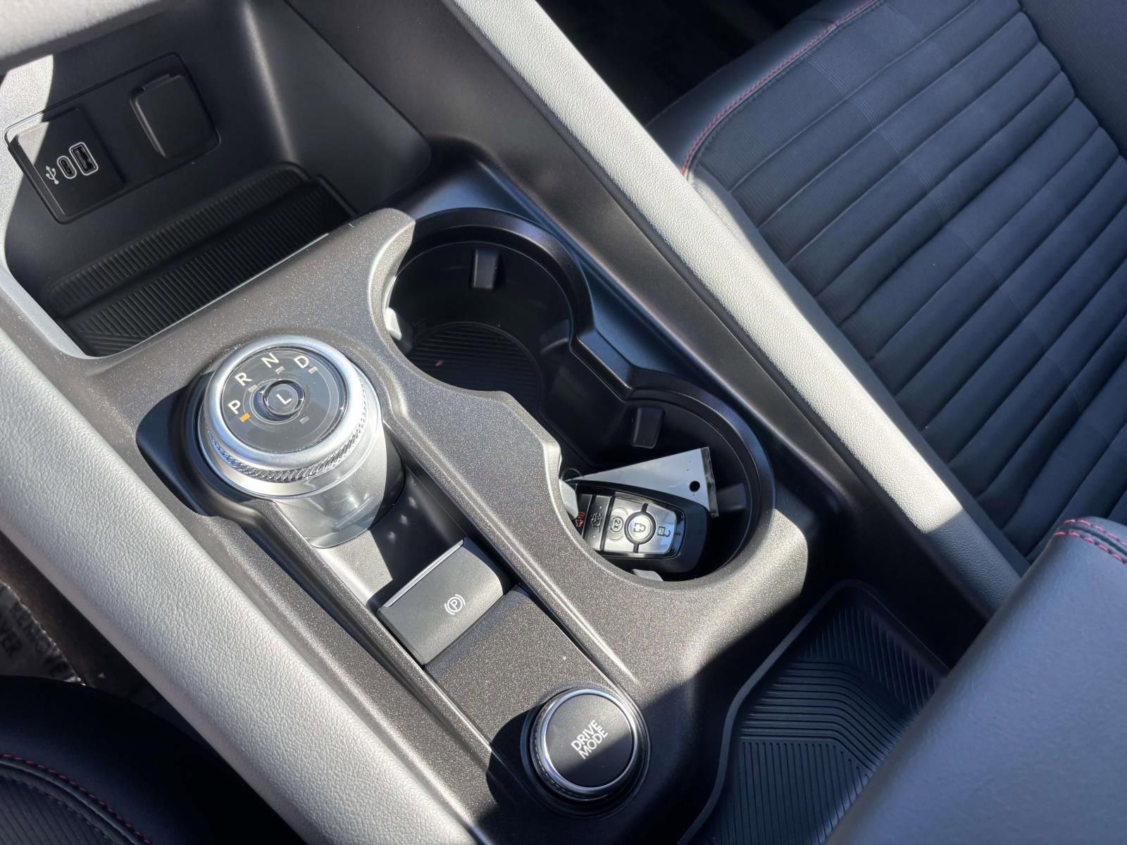 New 2026 Ford Explorer ST-Line w/ ST-Line Street Pack image 24