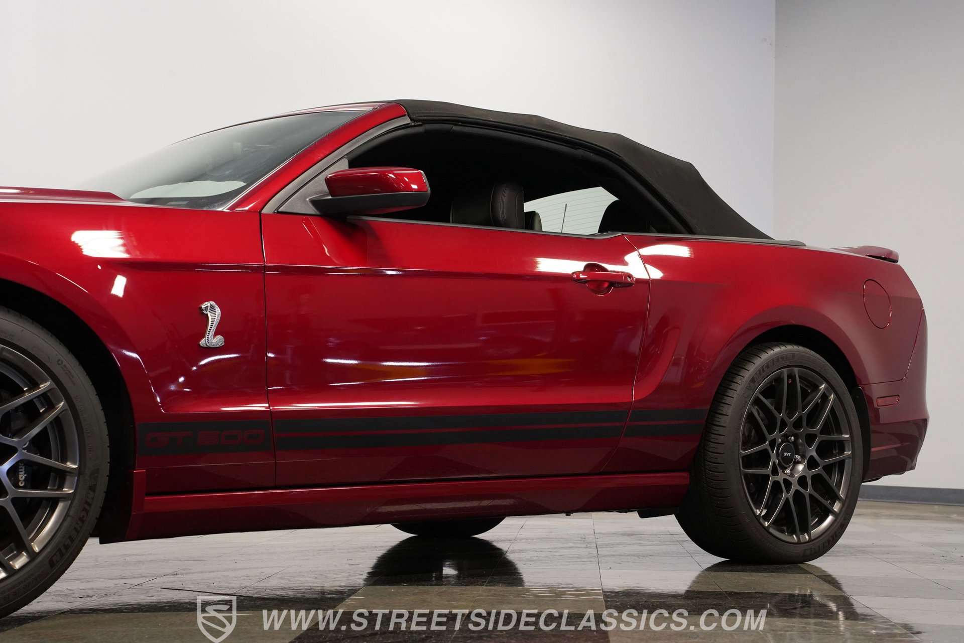 Used 2014 Ford Mustang Shelby GT500 w/ Equipment Group 821A image 22