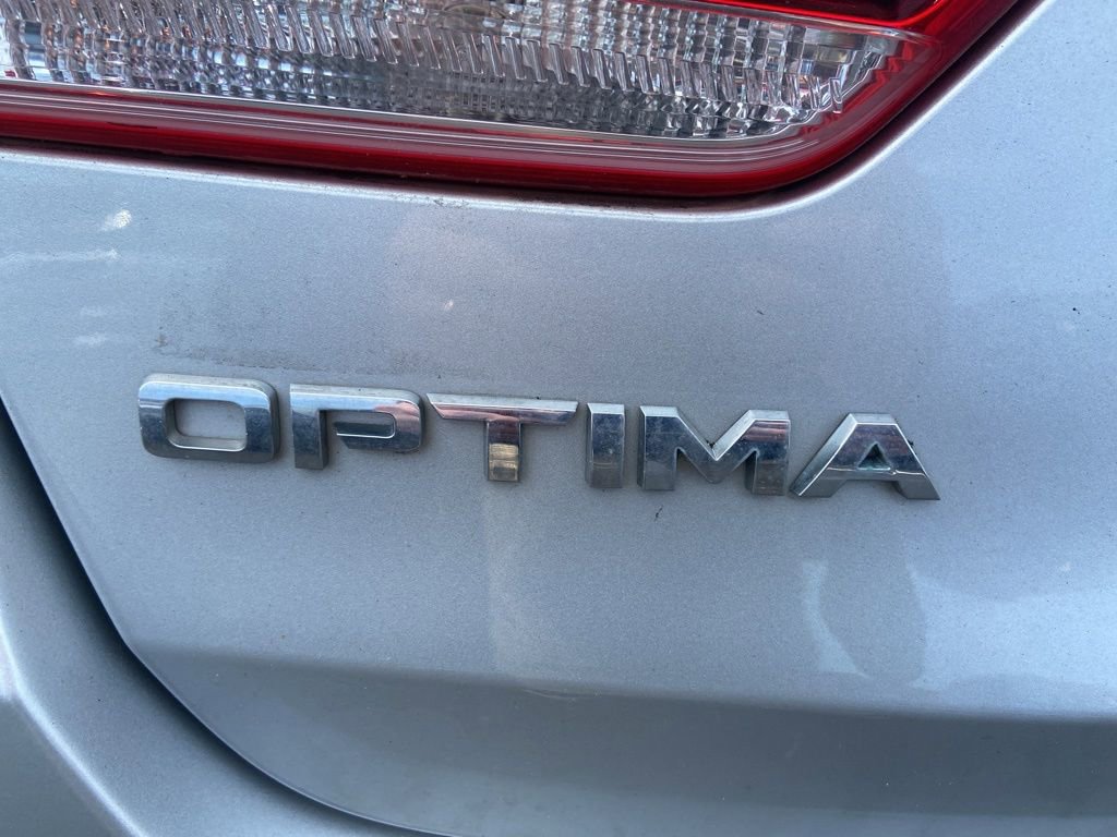 Used 2017 Kia Optima LX w/ Option Group 014 FWD image 10