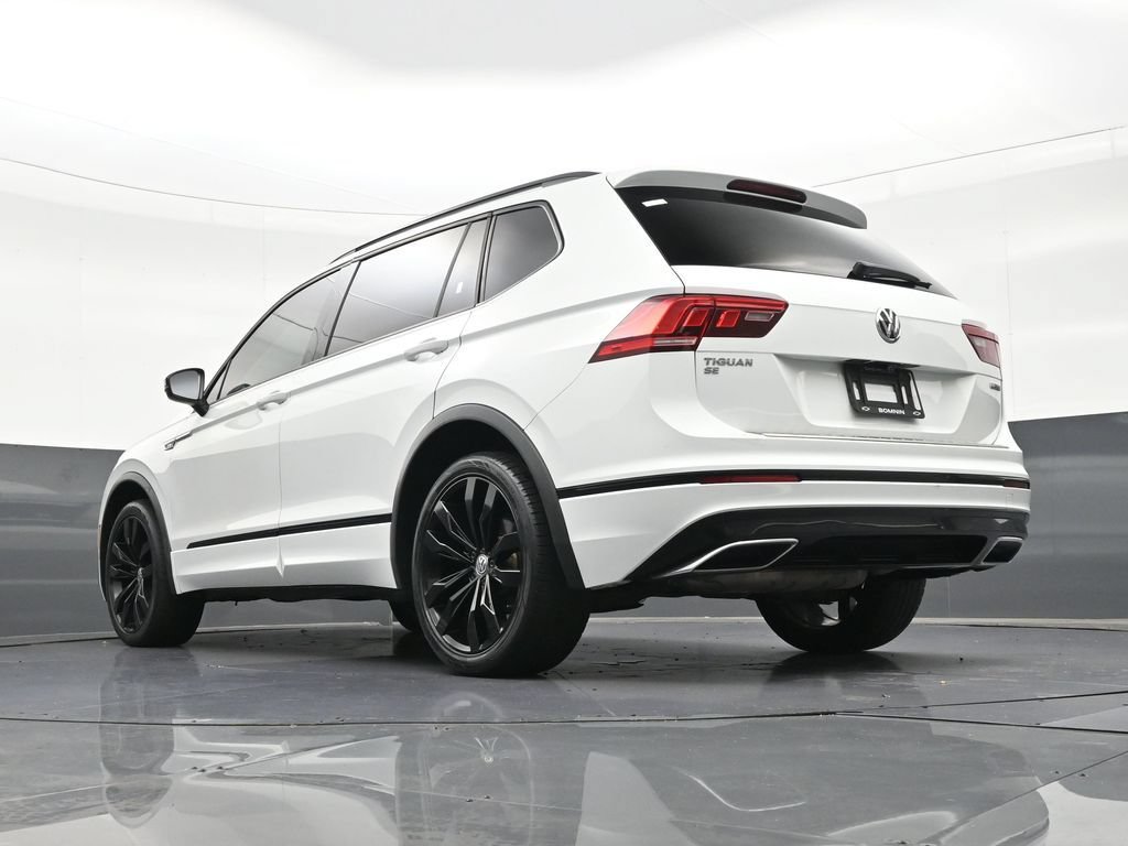 Used 2020 Volkswagen Tiguan SE R-Line AWD/4WD image 29