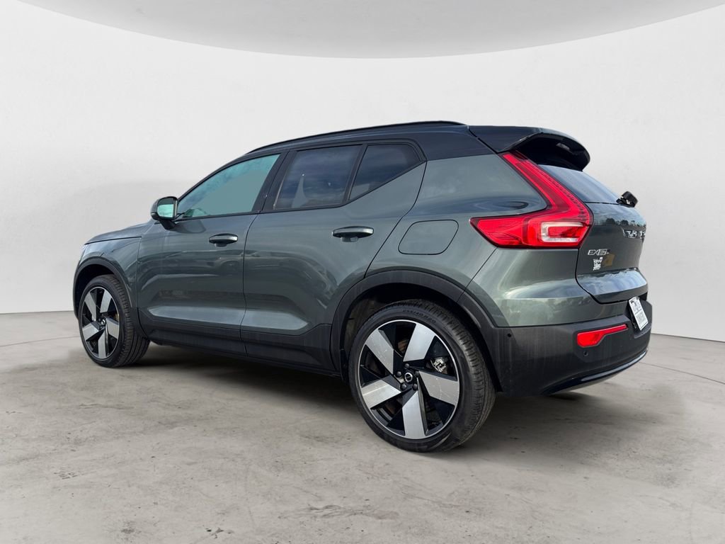 Used 2026 Volvo EX40 Plus w/ Climate Package image 3