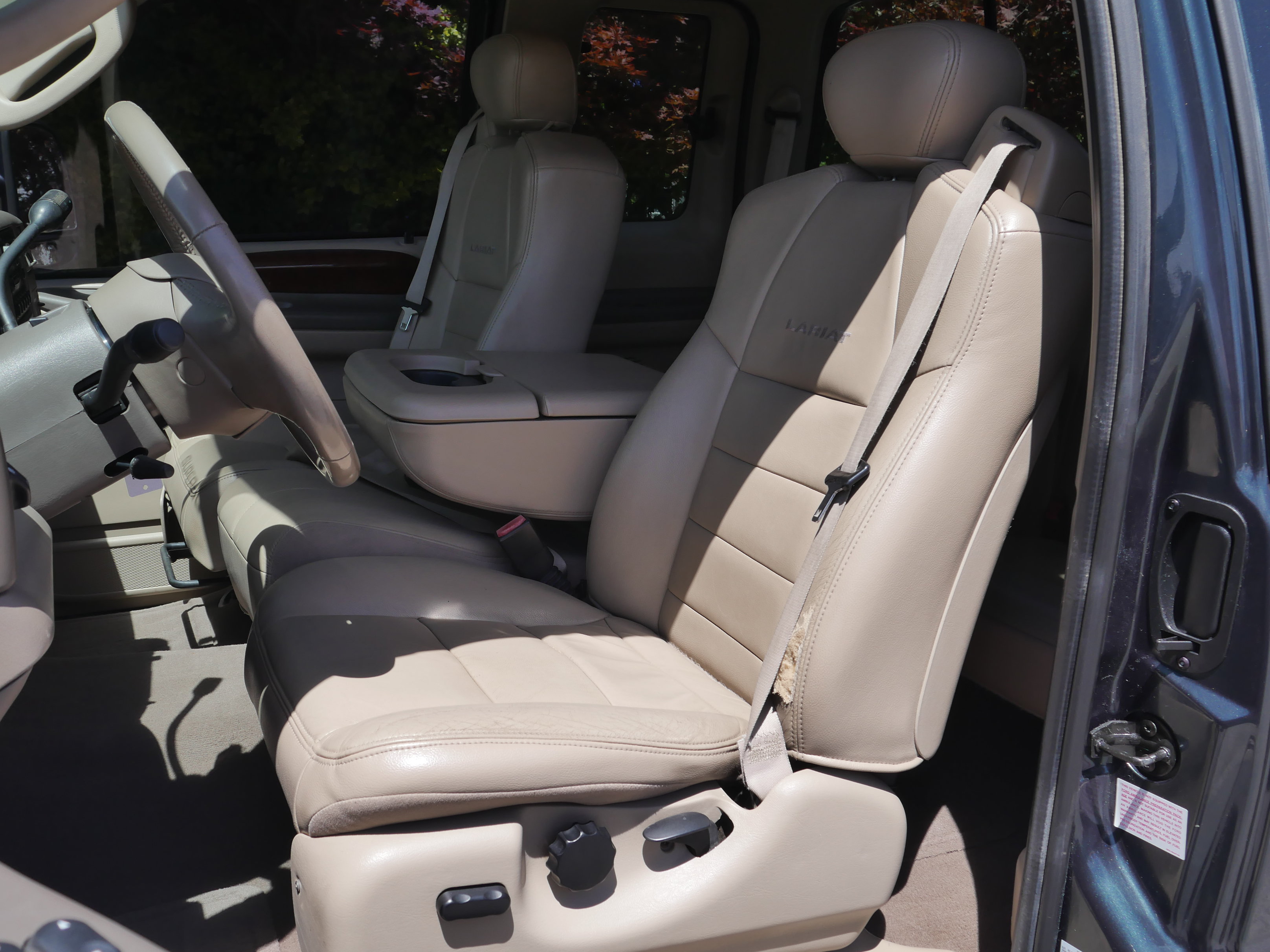 Used 2004 Ford F250 Lariat AWD/4WD image 35