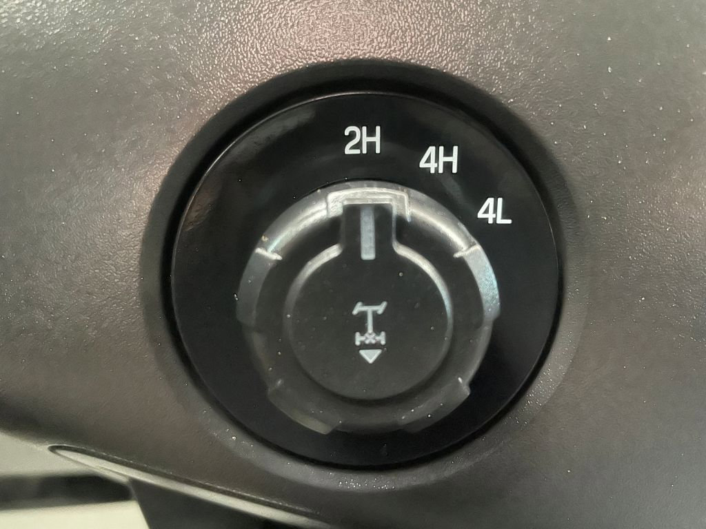 Used 2013 Ford F250 XL w/ Skid Plate Pkg AWD/4WD image 20