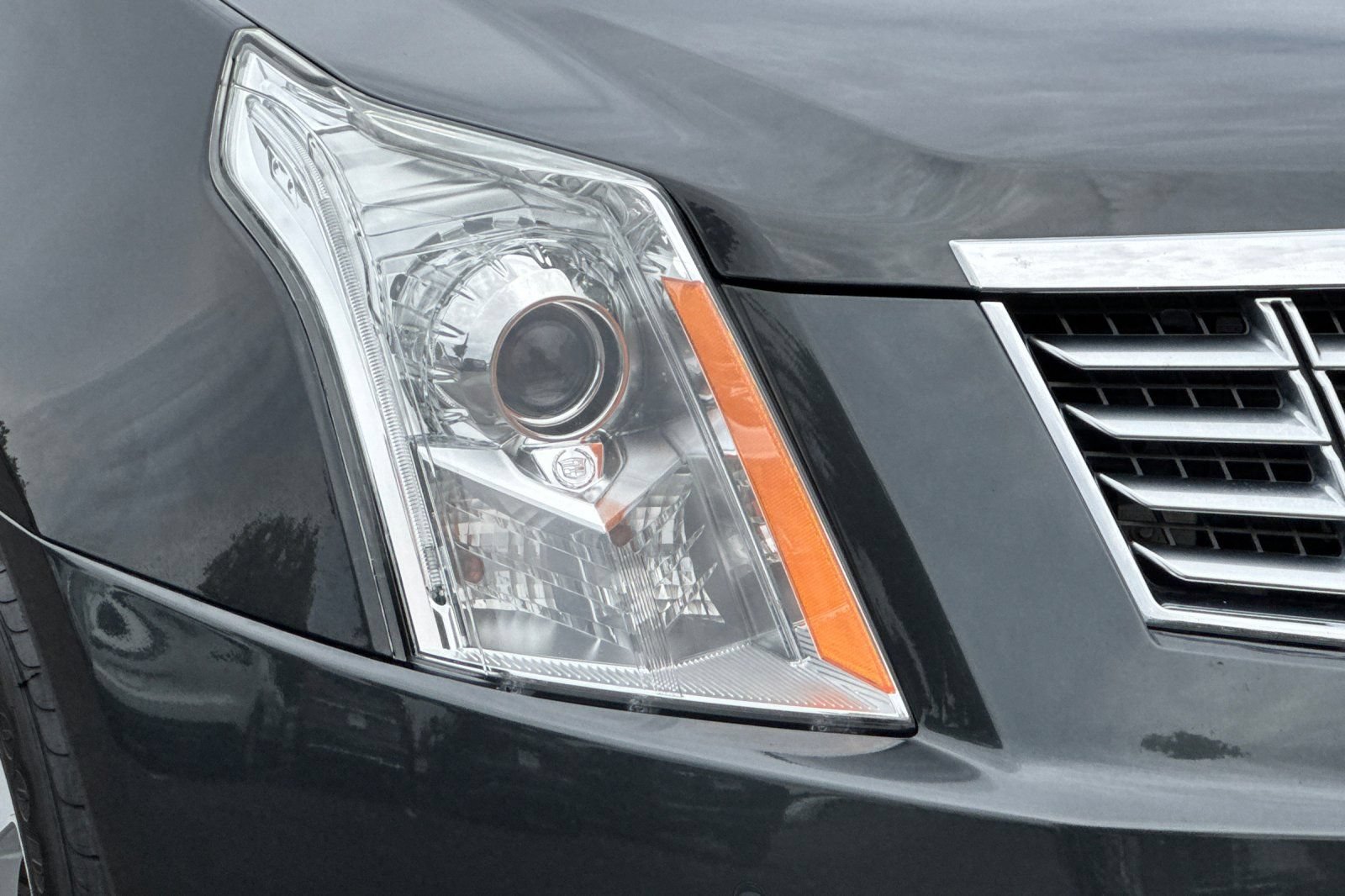 Used 2016 Cadillac SRX Premium AWD/4WD image 42