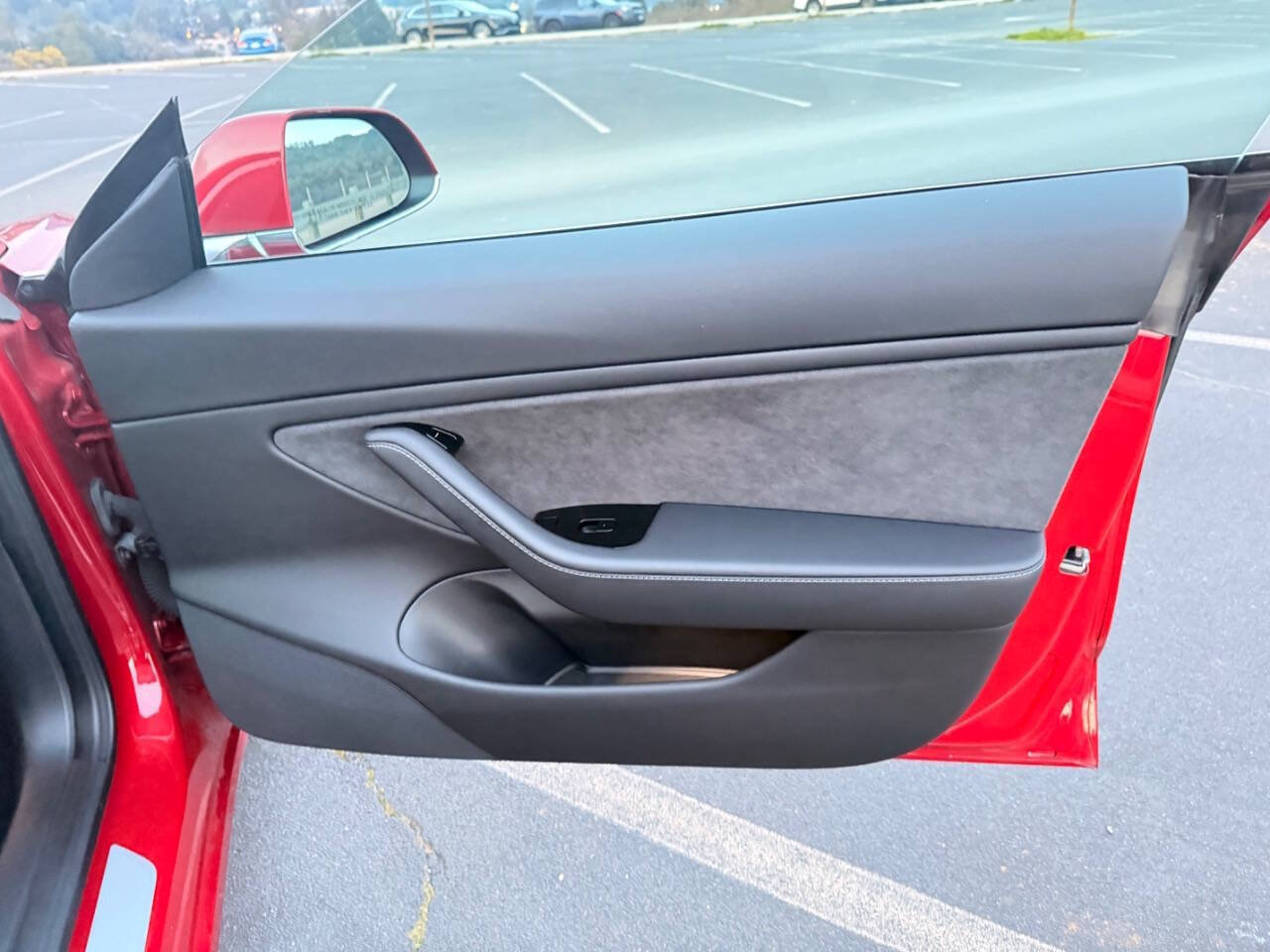 Used 2018 Tesla Model 3 Long Range image 16