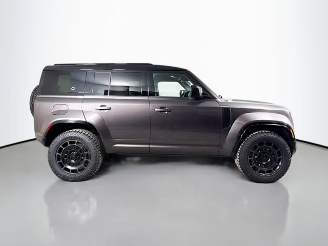New 2026 Land Rover Defender 110 OCTA AWD/4WD image 4