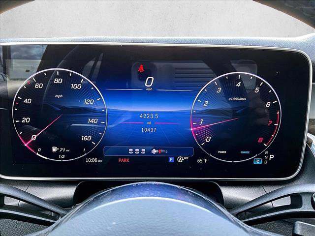 Used 2025 Mercedes-Benz GLC 300 4MATIC image 22