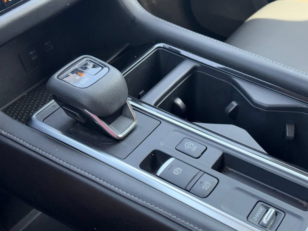 Certified 2022 Nissan Pathfinder SL FWD image 17