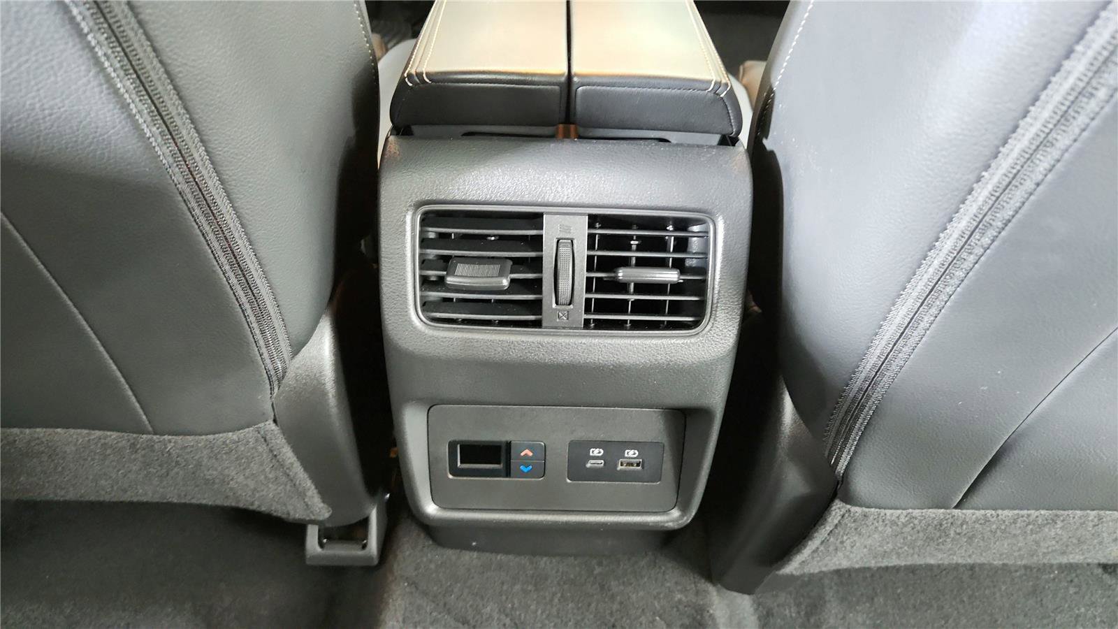 Used 2023 Nissan Rogue SL w/ SL Premium Package AWD/4WD image 16