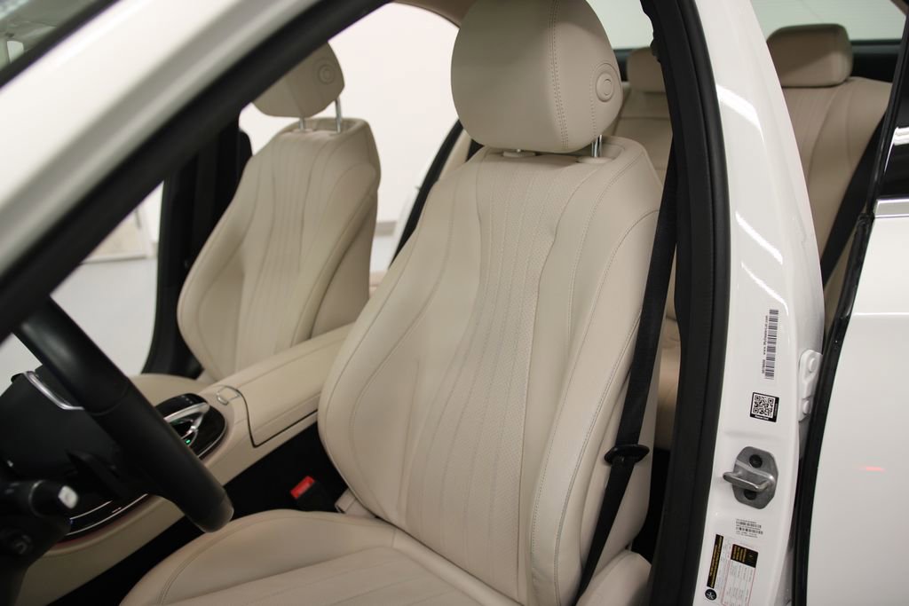 Used 2020 Mercedes-Benz E 350 4MATIC Sedan image 14