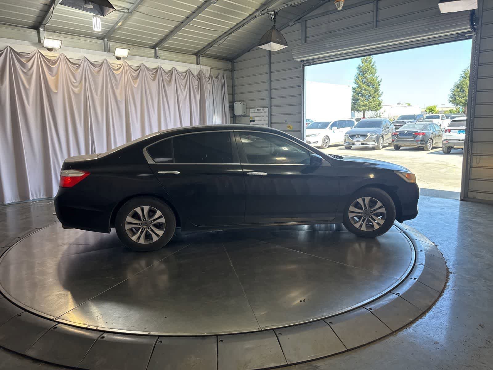 Used 2015 Honda Accord LX image 3