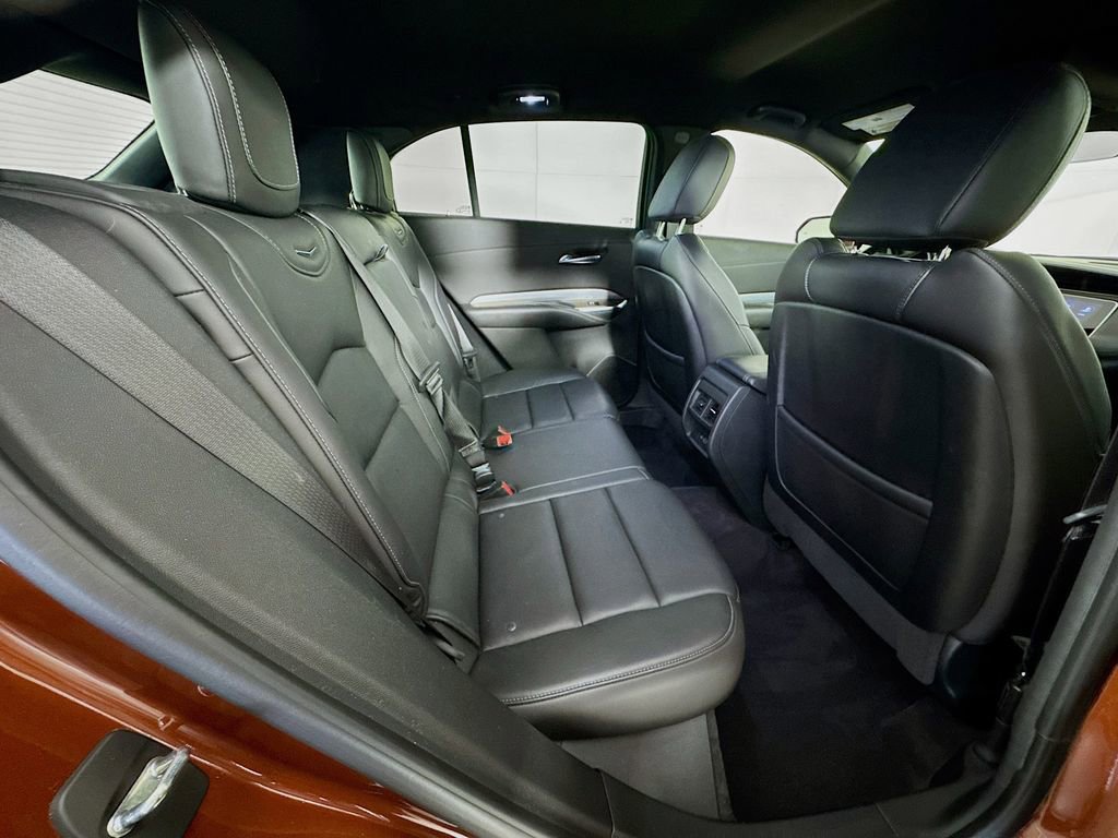 Used 2019 Cadillac XT4 Premium Luxury image 32