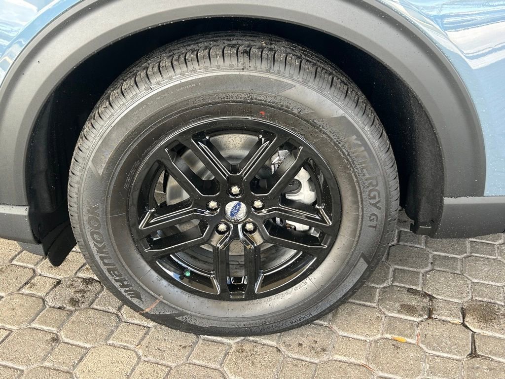 New 2026 Ford Explorer Active w/ Active Comfort Package image 14