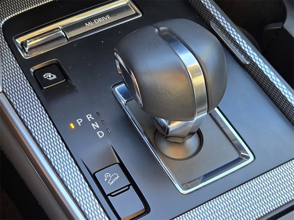 Certified 2025 MAZDA CX-70 Plug-In Hybrid w/ Premium Pkg image 22