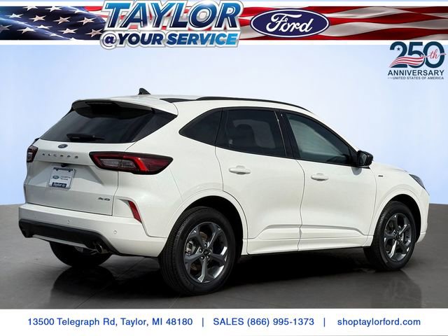 Certified 2023 Ford Escape ST-Line w/ Tech Pack #1 AWD/4WD image 3